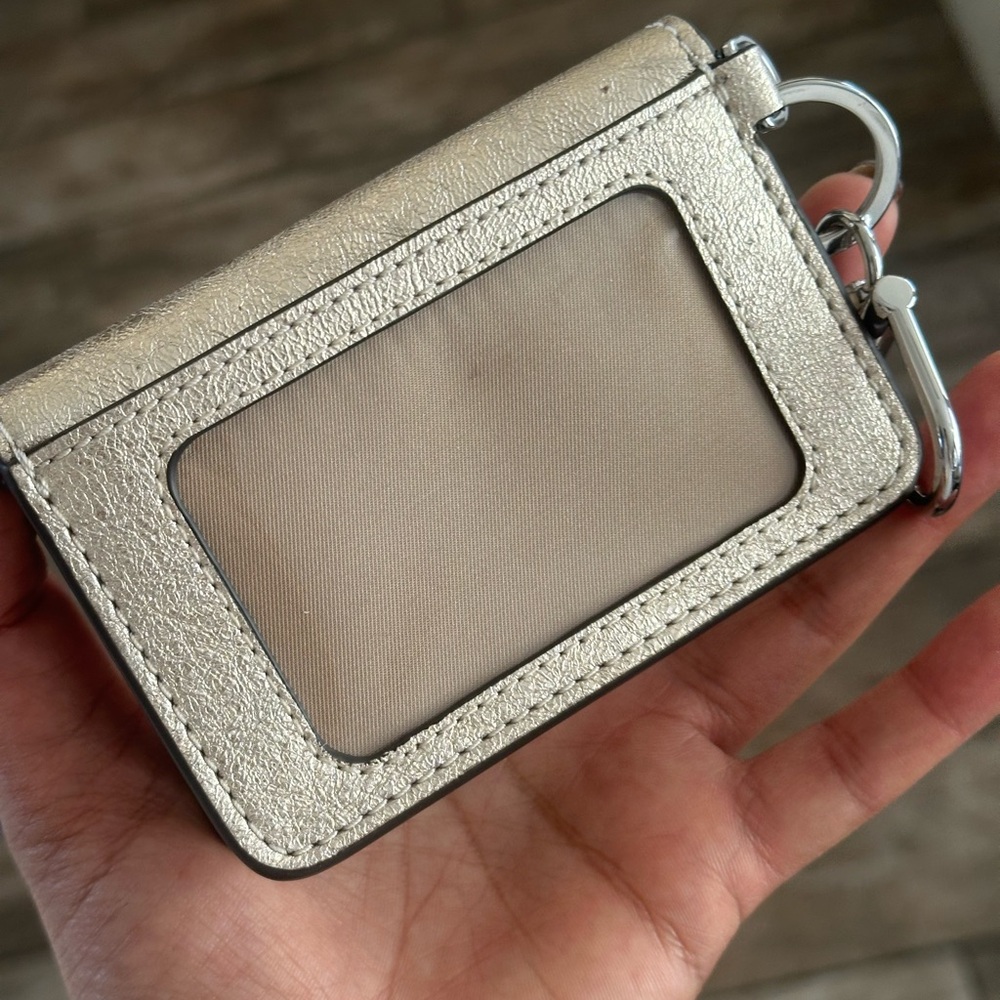 New Tory burch THEA METALLIC FLAP CARD CASE WHITE GOLD - Picture 3 of 8